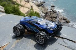THOMAXX RADIOGRAFISCHE BESTUURBARE AUTO SCHAAL 1:16 X-TRUGGY SHADOW ASSASSIN RTR Blauw -Speelgoedwinkel 8719689408039 thomaxx rc auto blauw assassin speelactief.nl