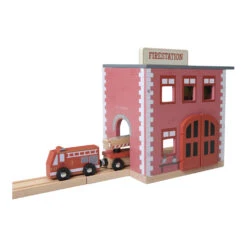 Little Dutch Railway Brandweerkazerne -Speelgoedwinkel LD4490 little dutch railway brandweerkazerne 3