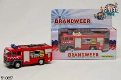 Brandweer Tankauto Met Spuit, Licht En Geluid 7 Brandweer Tankauto Met Spuit, Licht En Geluid -Speelgoedwinkel brandweer kidsglobe 510857 brandweer 1 1