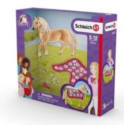 Schleich 42431 Sofia’s Modecreatie Andalusiër Met Deken HorseClub 9 Schleich 42431 Sofia’s Modecreatie Andalusiër Met Deken HorseClub -Speelgoedwinkel schleich 42431 paard met deken halster 3